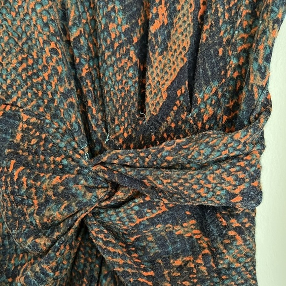 Joie Meika Printed Midi Sheath Dress Peacock Snakeskin Size large 3/4 Sleeve - Picture 6 of 6